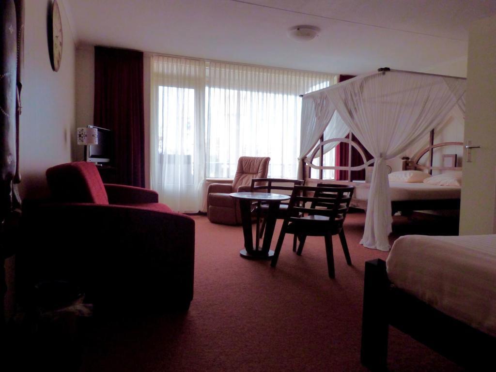 Familiensuite (5 Erwachsene)
